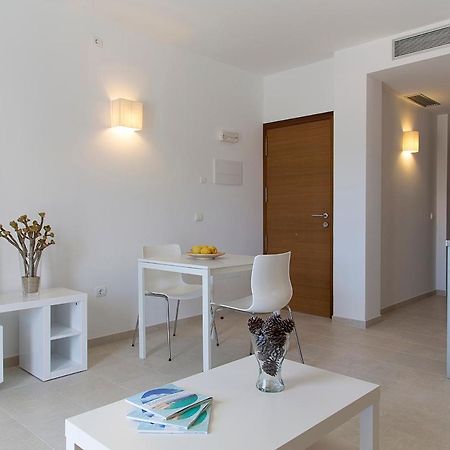 Apartamentos Proa - Emar Hotels Only Adults Es Pujols Exterior photo