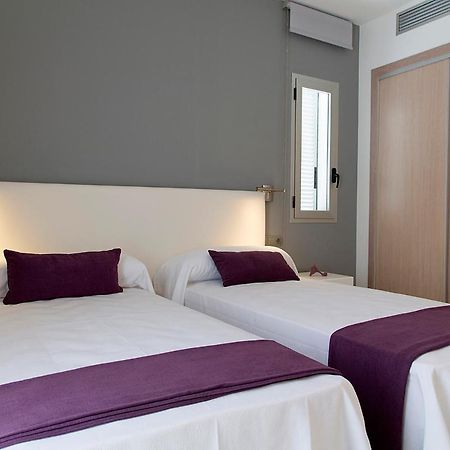 Apartamentos Proa - Emar Hotels Only Adults Es Pujols Exterior photo