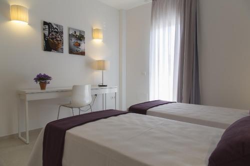 Apartamentos Proa - Emar Hotels Only Adults Es Pujols Exterior photo